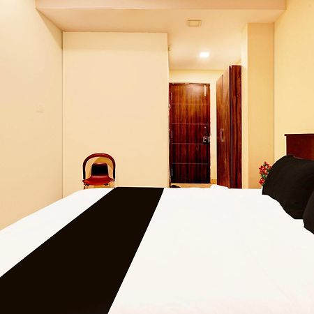 Super Hotel O Mahanadu Formerly Akshaya Bheemas Vijayawāda Extérieur photo