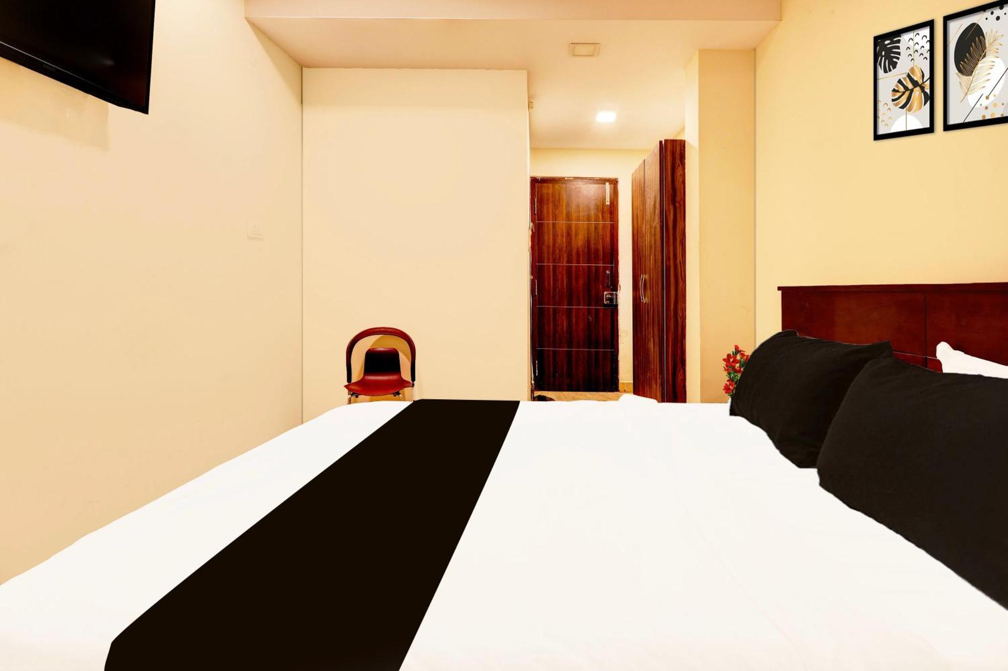 Super Hotel O Mahanadu Formerly Akshaya Bheemas Vijayawāda Extérieur photo